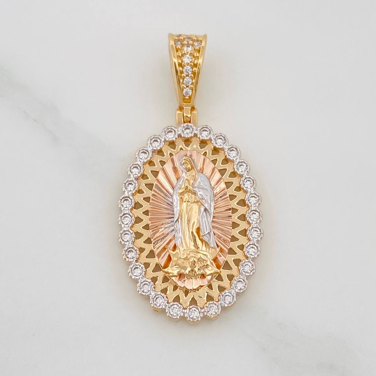 Pendant Virgin of Guadalupe 4.45g / 1 1/2 in Three-Tone Gold 18K