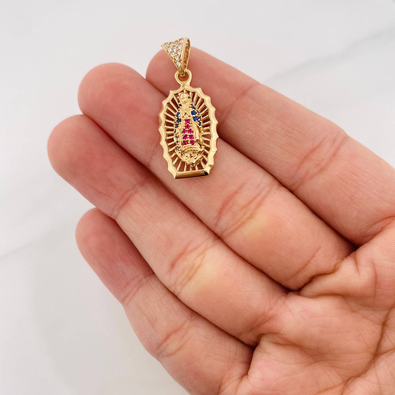 Pendant Virgin of Guadalupe 3g / 1 1/4 in Yellow Gold 18K