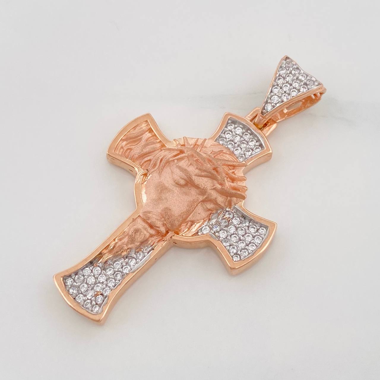 Pendant Cross Face of Christ 6.05g / 1 1/2 in Two Golds White Rose 18K