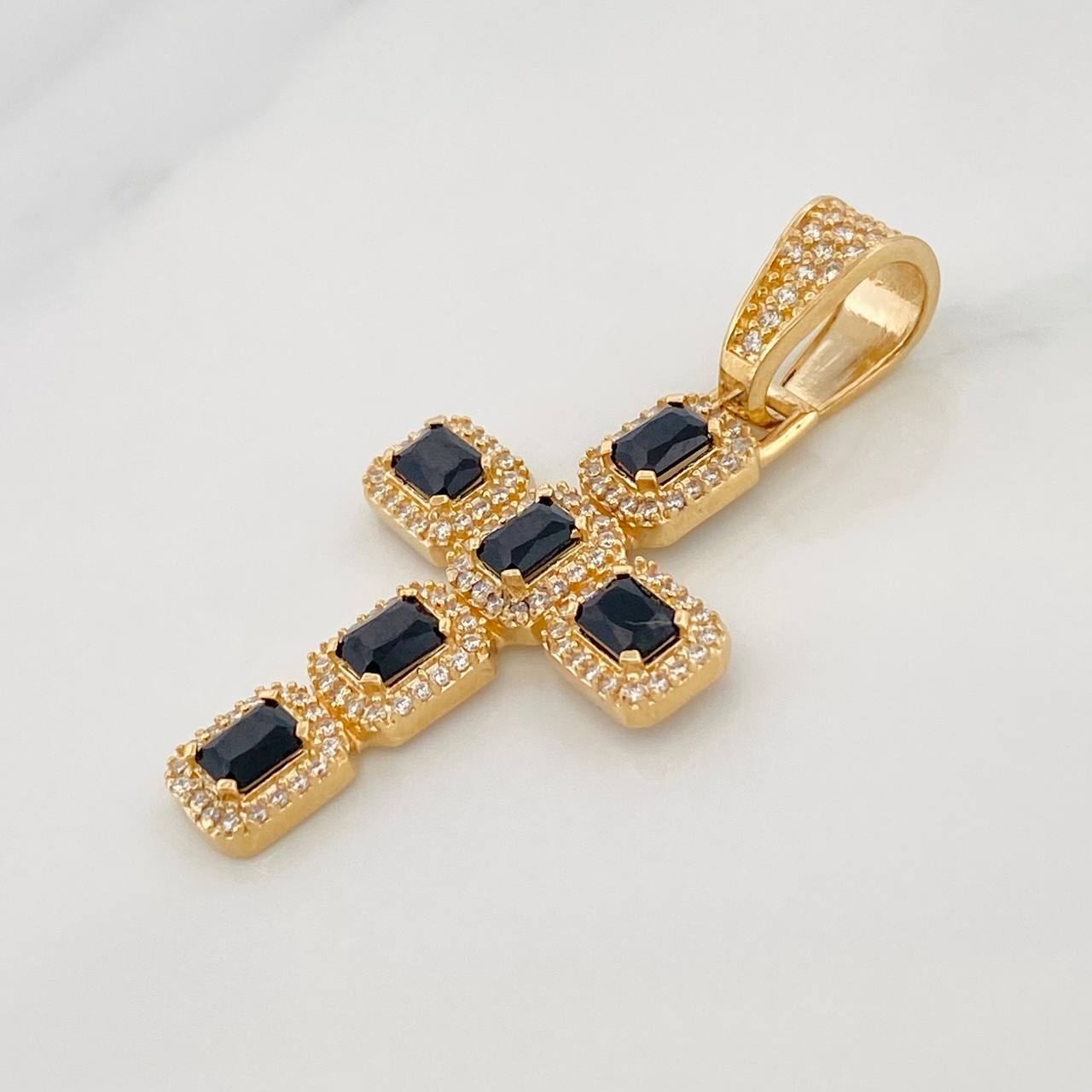 Dije Cruz 3.65g / 1 1/2 in Oro Amarillo 18K