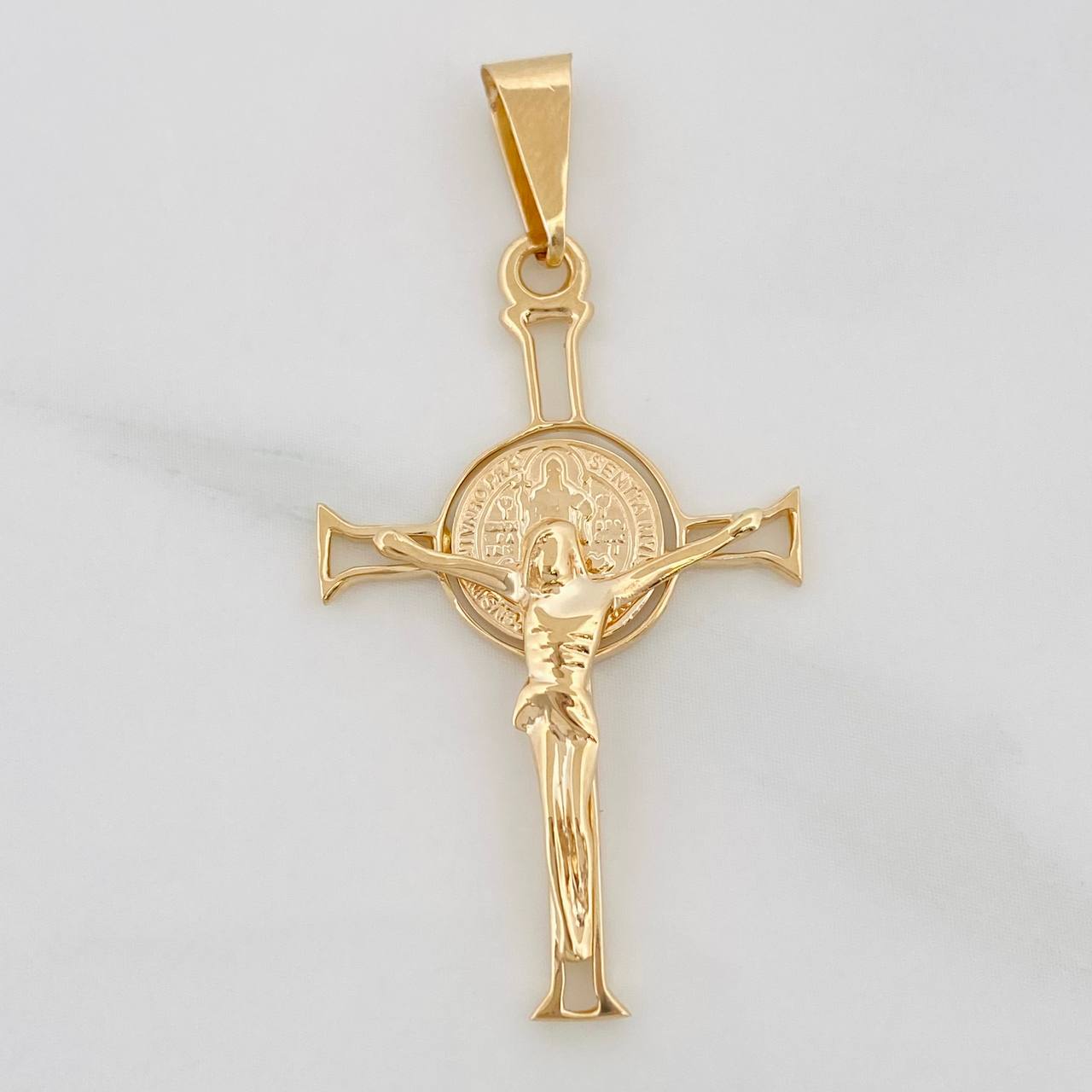 Pendant Cross Christ 2.75g / 1 3/4 in Yellow Gold 18K