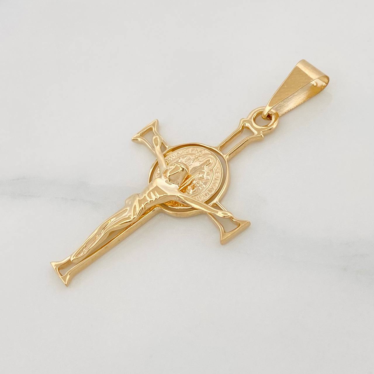 Pendant Cross Christ 2.75g / 1 3/4 in Yellow Gold 18K