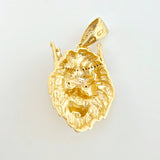 Dije Leon Corona 9.65gr / 1 1/2 in / Oro Amarillo 18K *