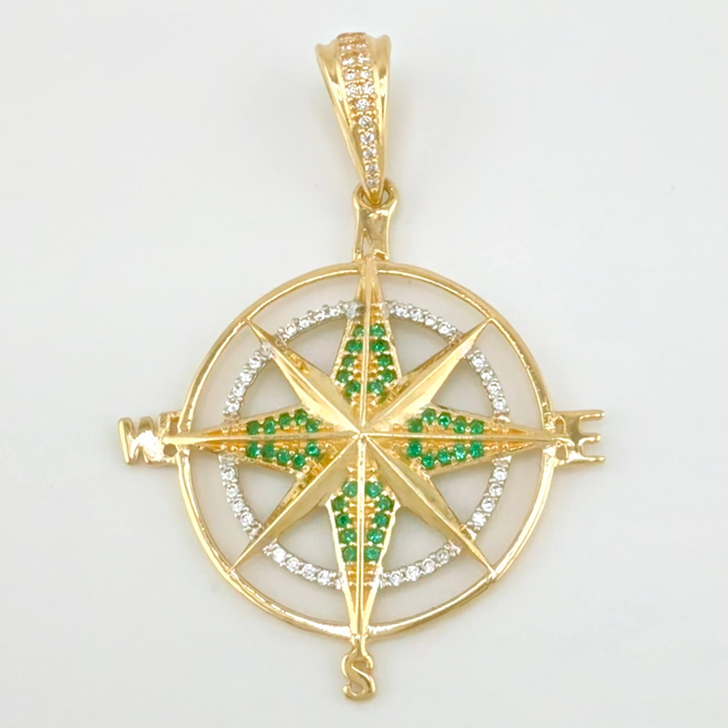 Compass Cardinal Star Pendant 5.9gr / 2 in / 18K Yellow Gold *