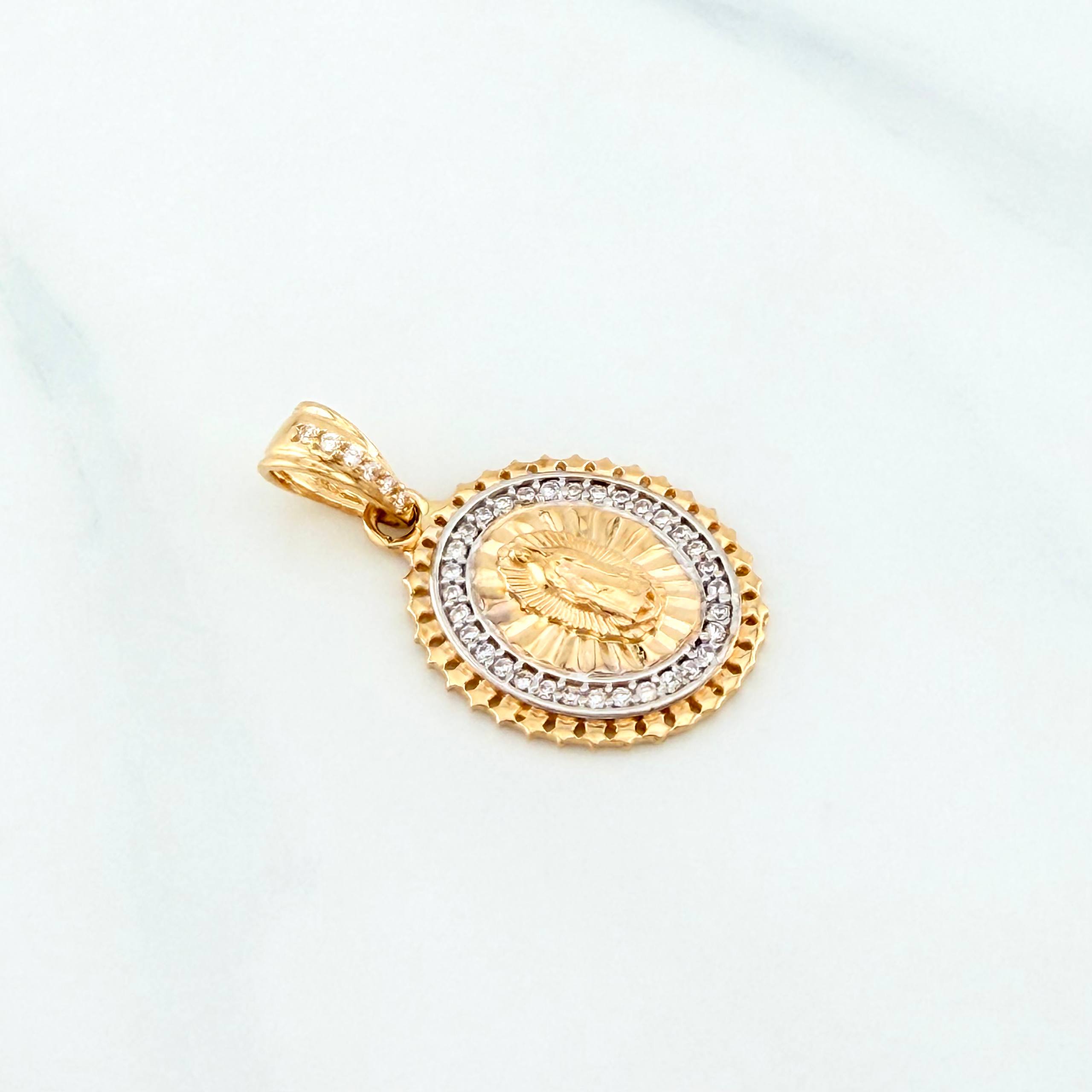 Pendant Virgin of Guadalupe 2.9 g / 1 in Two-Tone Yellow White Gold 18K