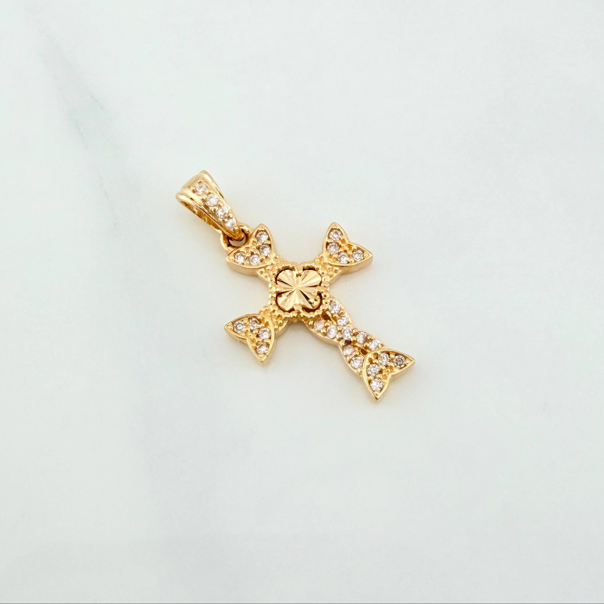 Dije Cruz Trebol 1.6 g / 1 in Oro Amarillo 18K