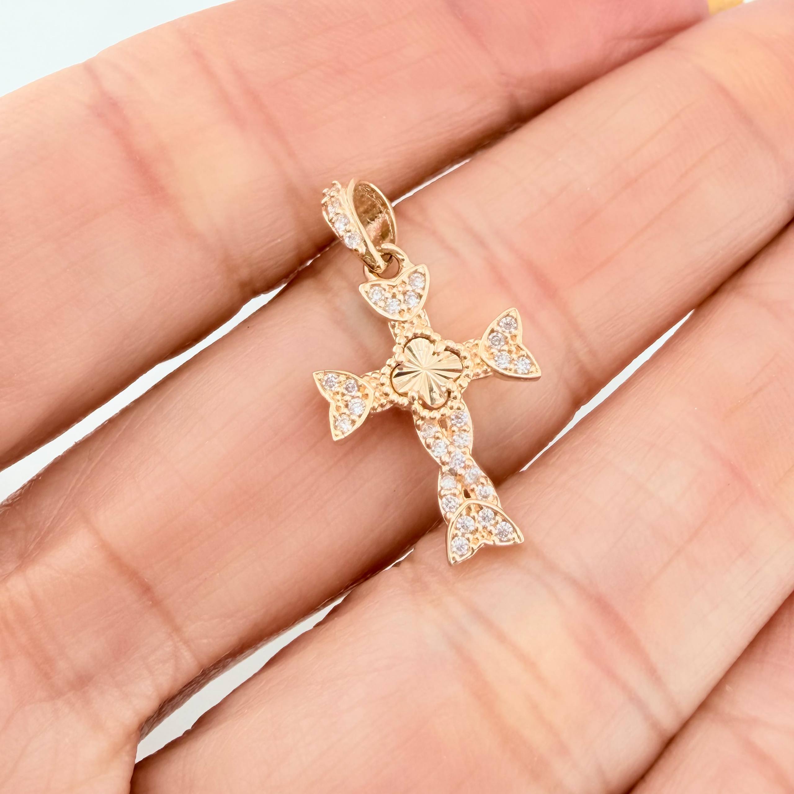 Dije Cruz Trebol 1.6 g / 1 in Oro Amarillo 18K
