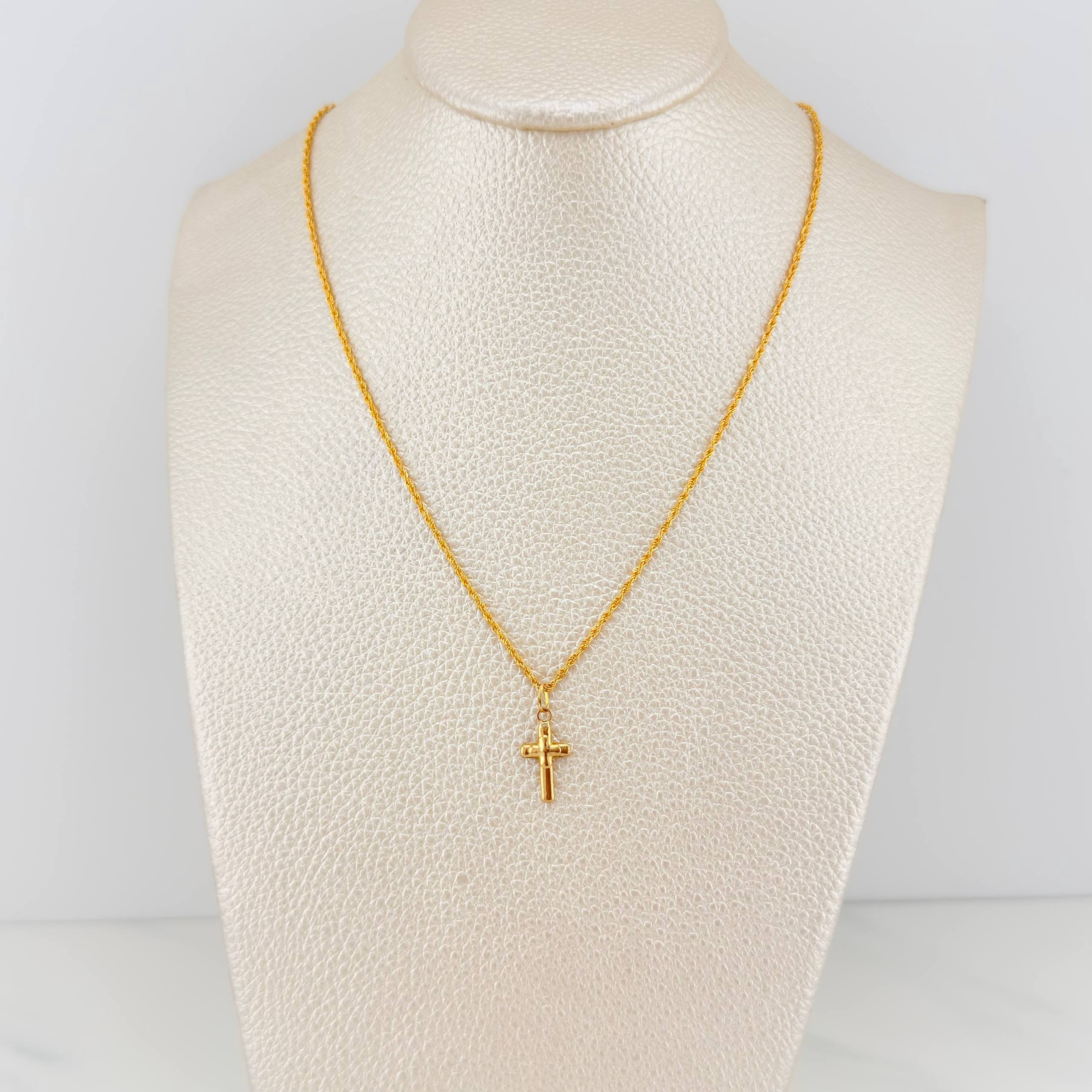 Rope Chain Set + Cross Pendant / 1.2 g / 18 in Yellow Gold 18K
