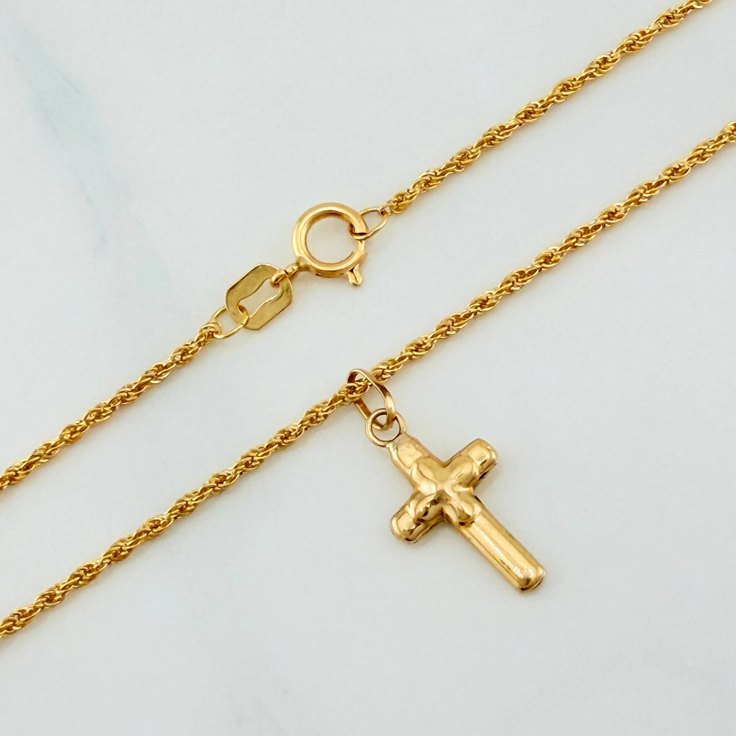 Rope Chain Set + Cross Pendant / 1.2 g / 18 in Yellow Gold 18K