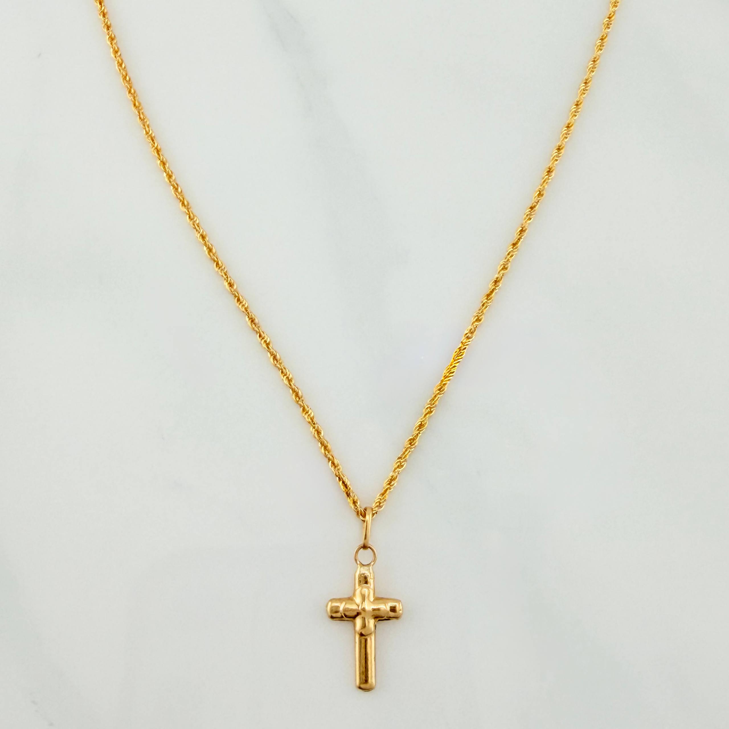 Rope Chain Set + Cross Pendant / 1.2 g / 18 in Yellow Gold 18K