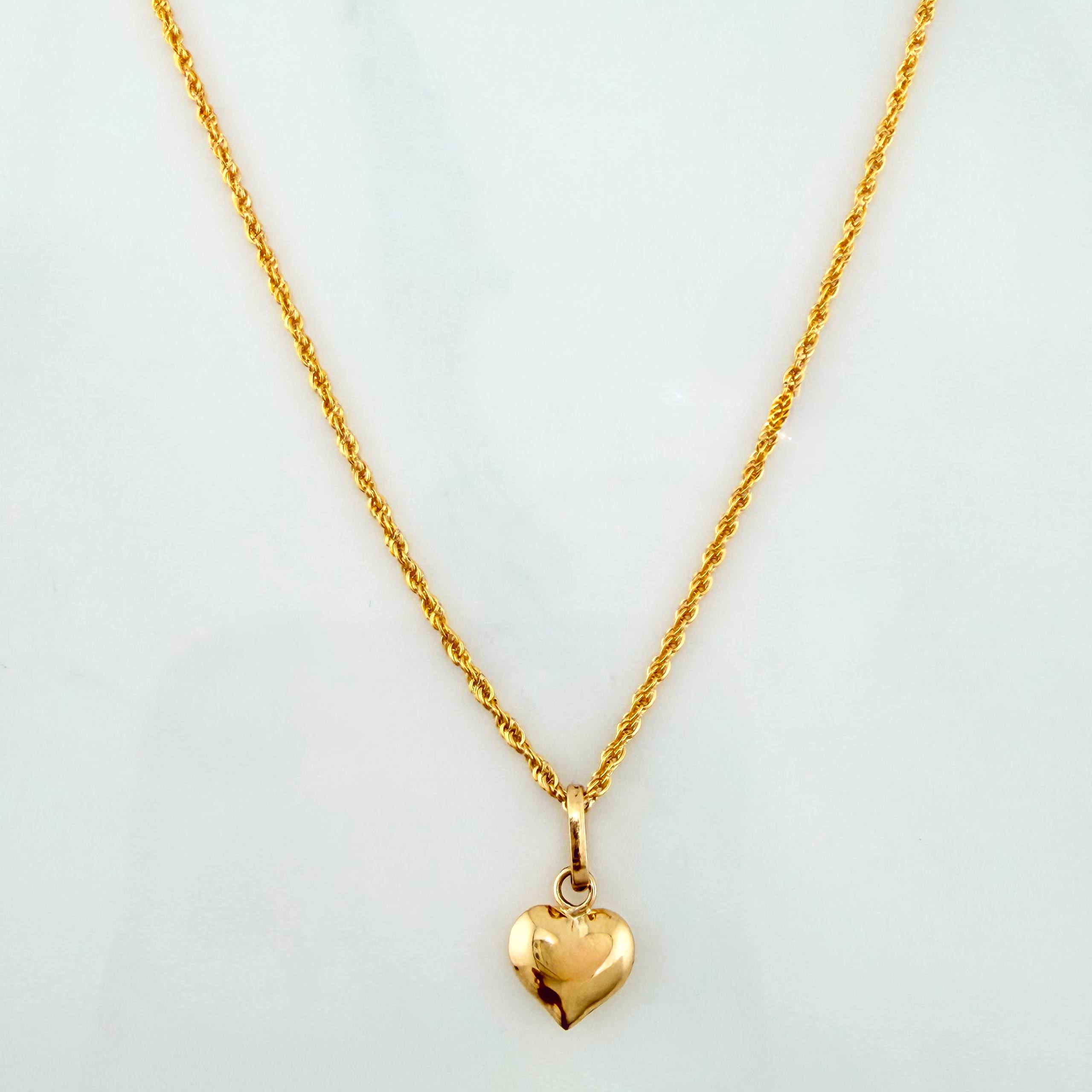 Set Cadena Lazo + Dije Corazon / 1,3 gr / 17 3/4 in Oro Amarillo 18K