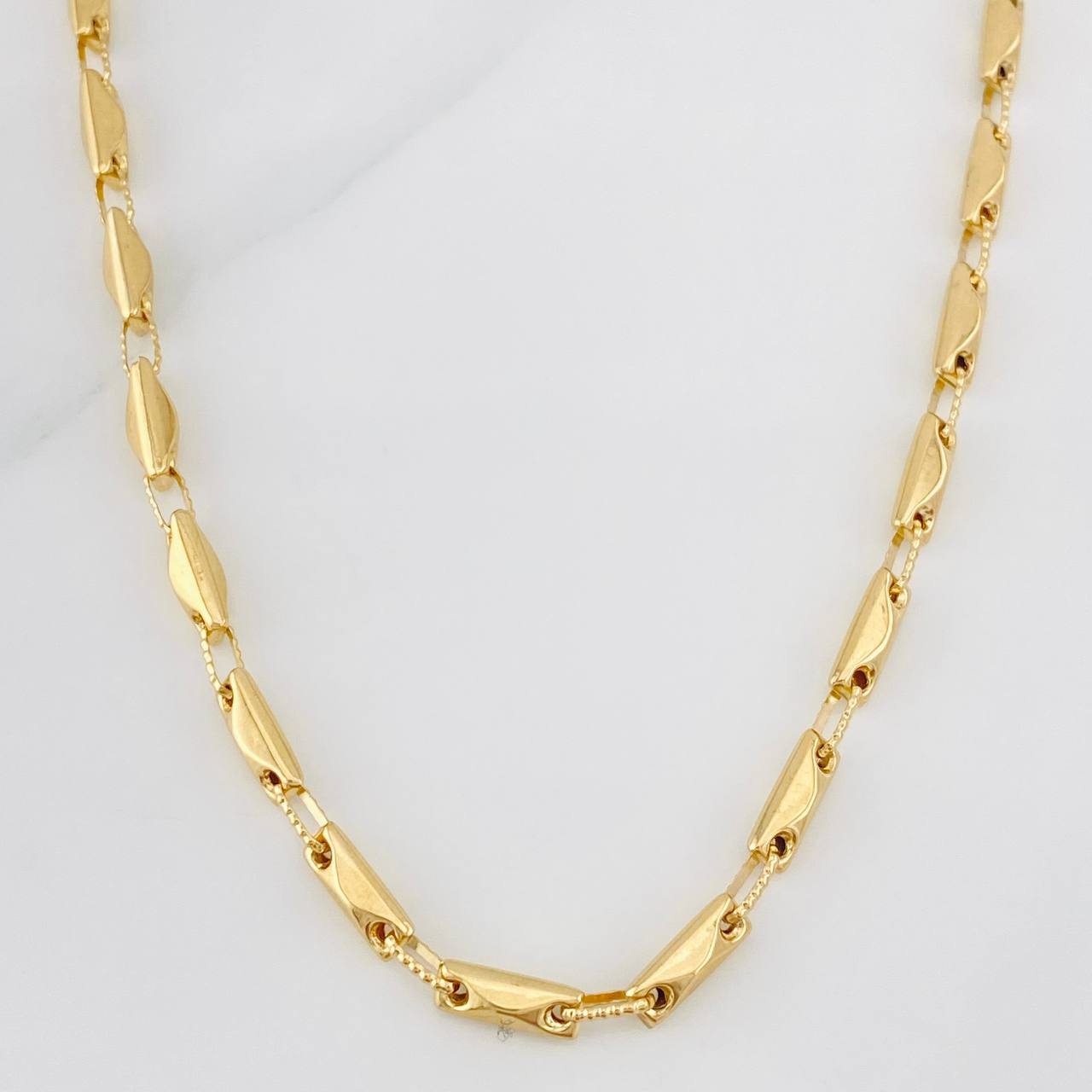 Cadena Rustica 14.7g / 24 in / 3.6mm Oro Amarillo 18K
