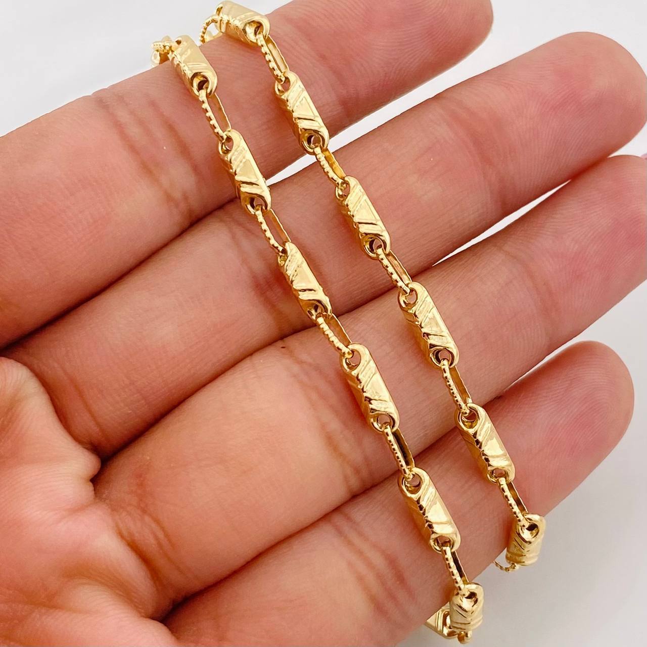 Cadena Rustica 12.15g / 24 in / 3.65mm Oro Amarillo 18K