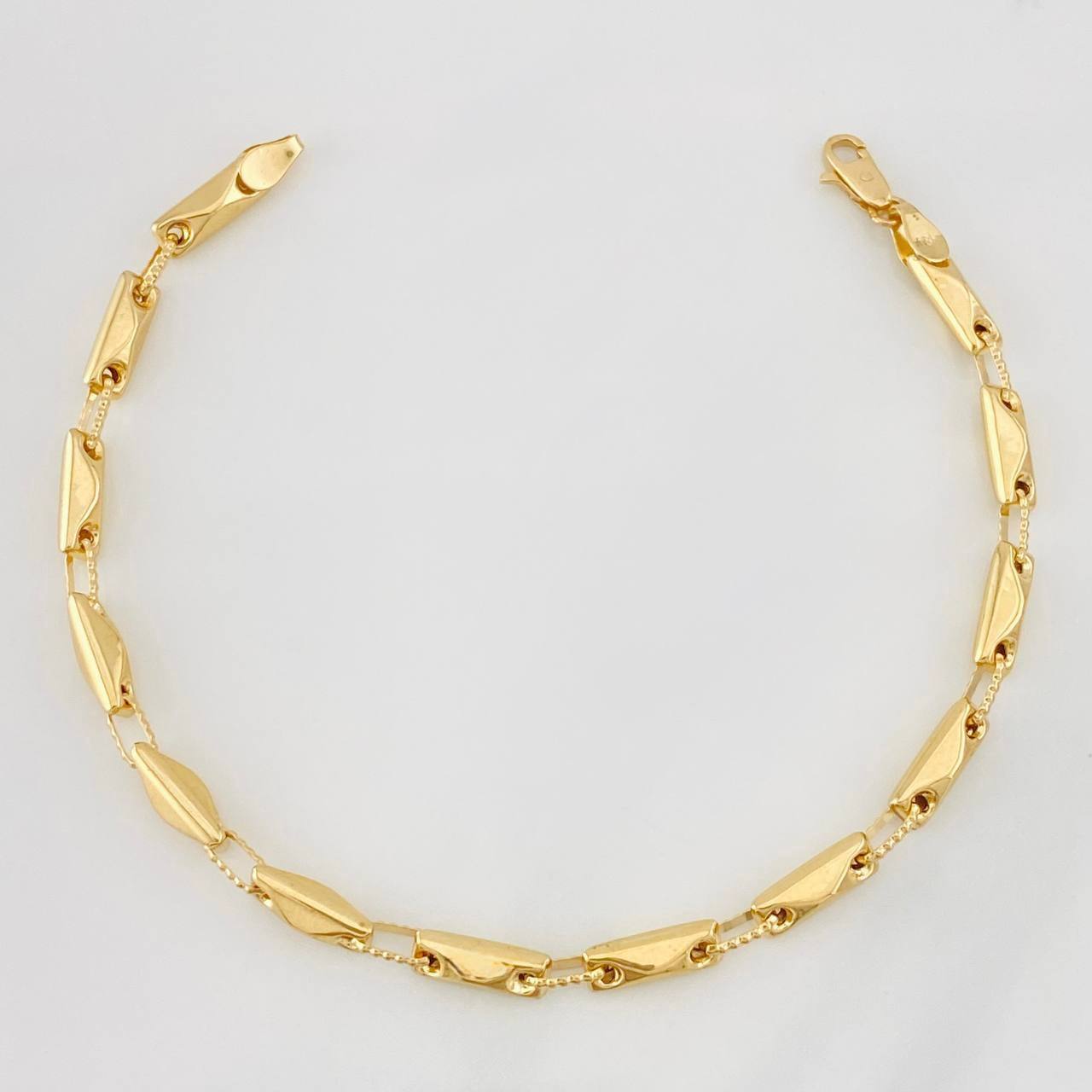 Pulso Rustica 4.75g / 7 in / 3.68mm Oro Amarillo 18K