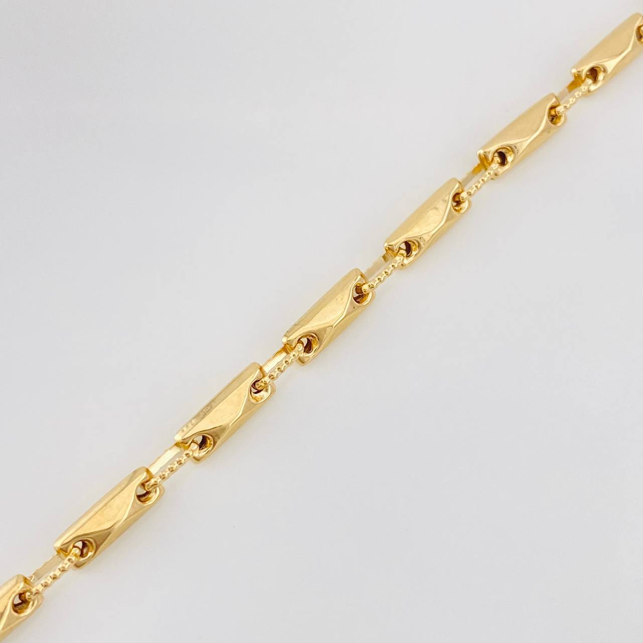 Pulso Rustica 4.75g / 7 in / 3.68mm Oro Amarillo 18K