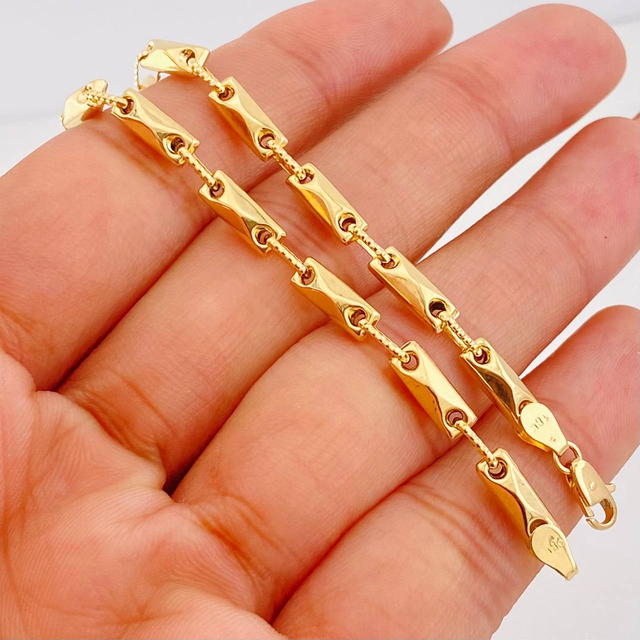 Pulso Rustica 4.75g / 7 in / 3.68mm Oro Amarillo 18K