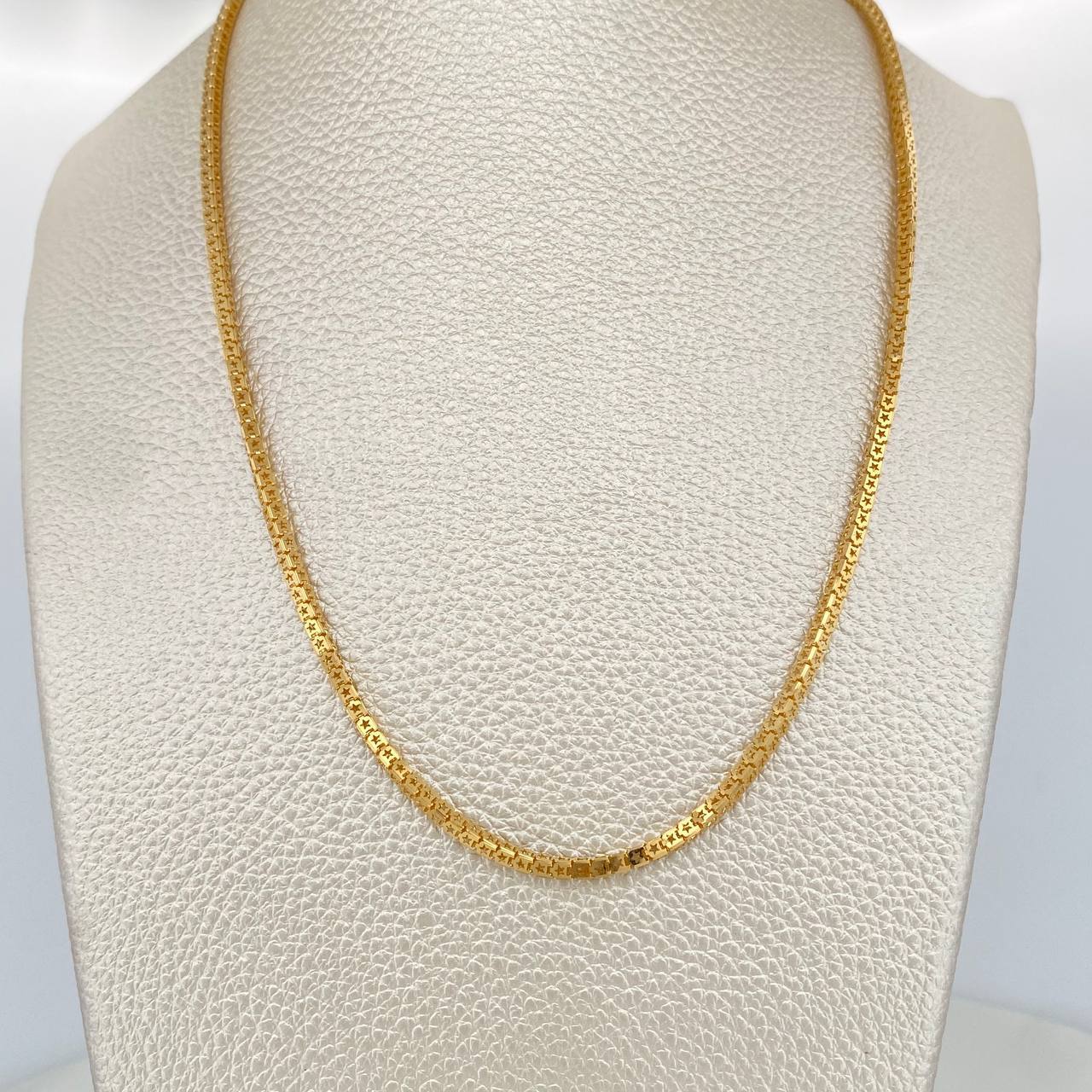 Cadena Veneciana Estrellas 8.15 g / 19 1/2 in / 2.1 mm Oro Amarillo 18K