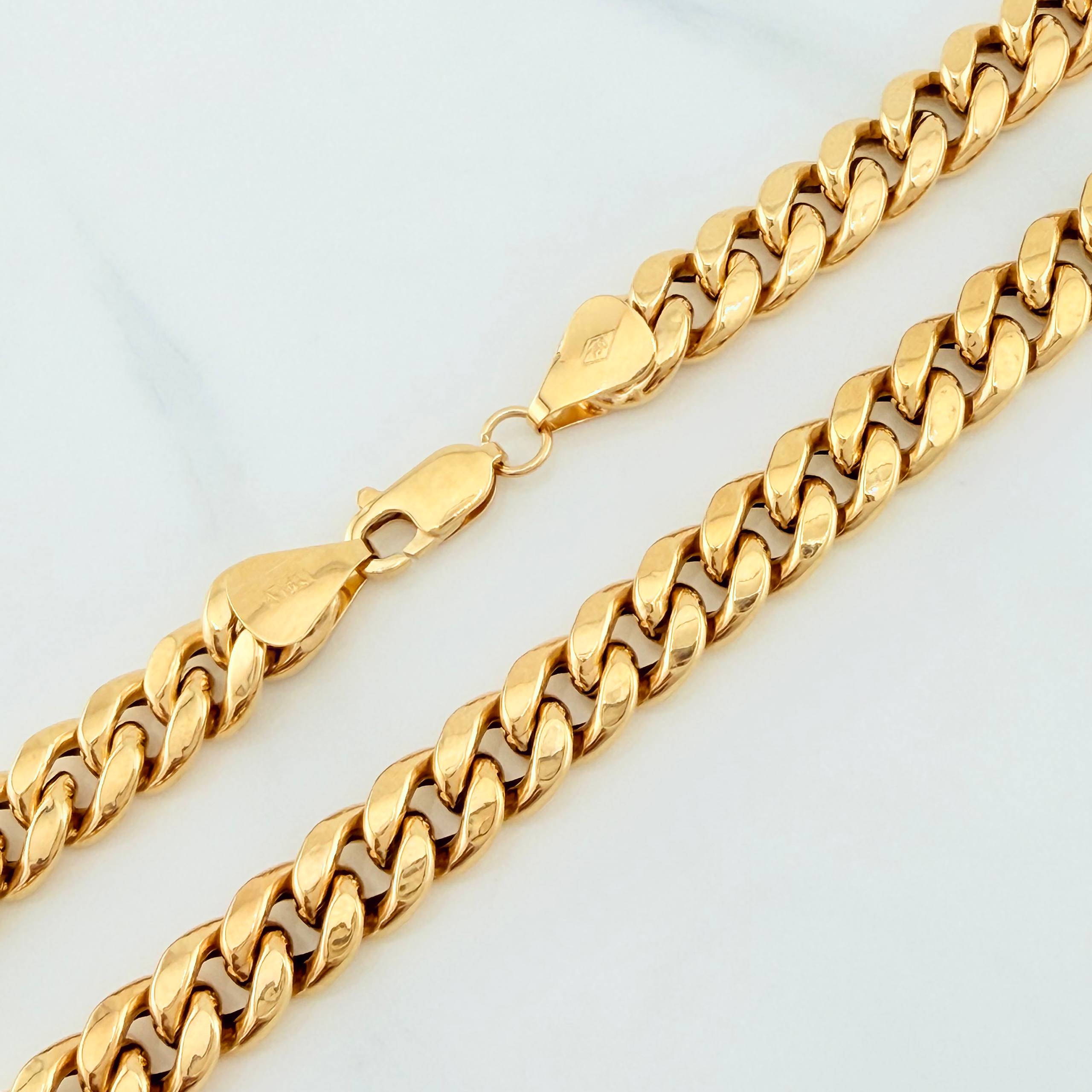 Cadena Cubana 17.15 g / 23 3/4 in / 7.45 mm Oro Amarillo 18K