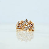 Triangle Ring 6.1g / Size 7 3/4 Two-Tone Yellow and White Gold 18K