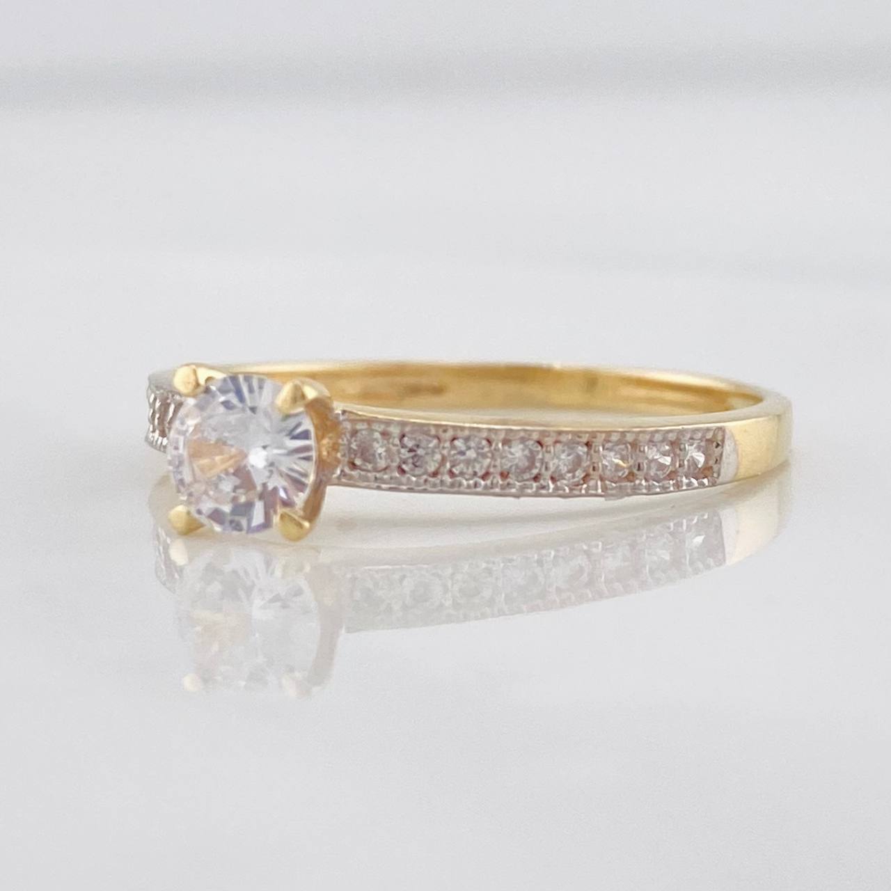 Solitaire Churumbela Ring 1.7g / T7 Two-Tone Yellow White Gold 18K
