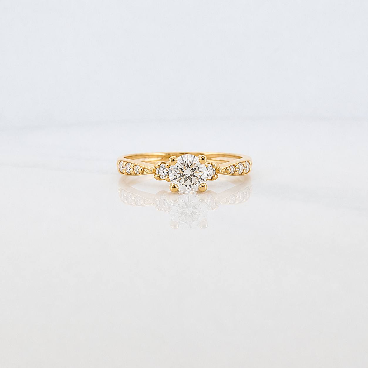 Solitaire Churumbela Ring 1.75g / T5 3/4 Yellow Gold 18K