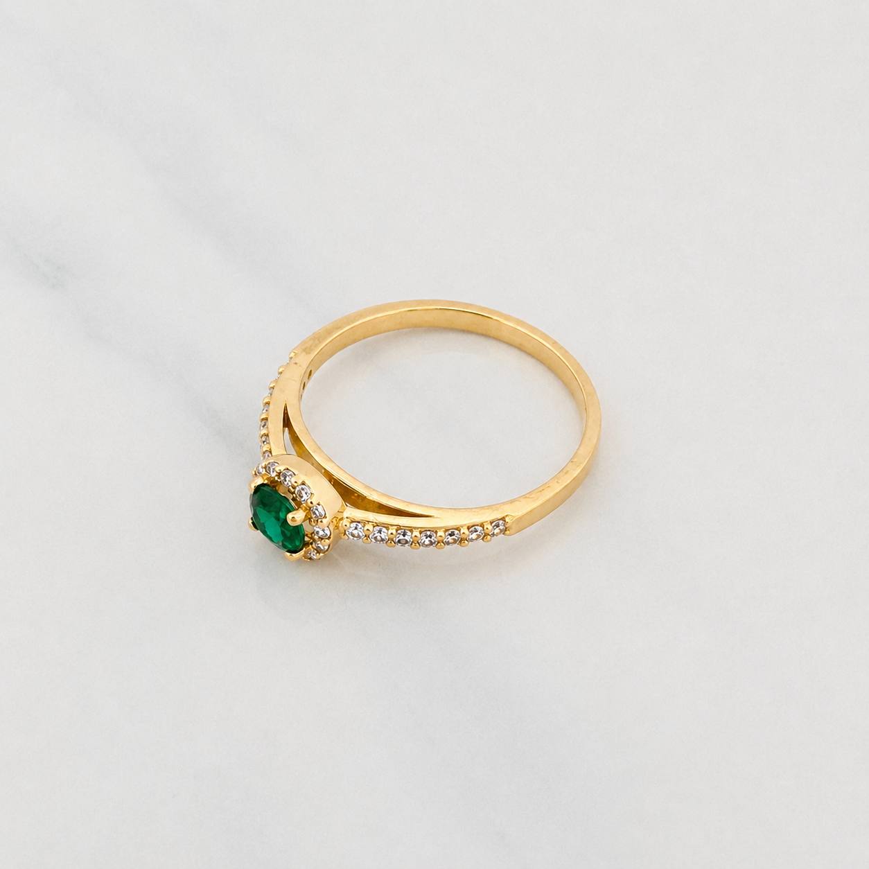 Dense Halo Ring 2.35g / Size 7 1/4 Yellow Gold 18K