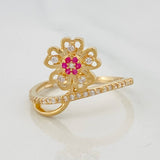 Flower Ring 2.75g / Size 7 1/2 Yellow Gold 18K