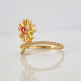 Flower Ring 2.75g / Size 7 1/2 Yellow Gold 18K