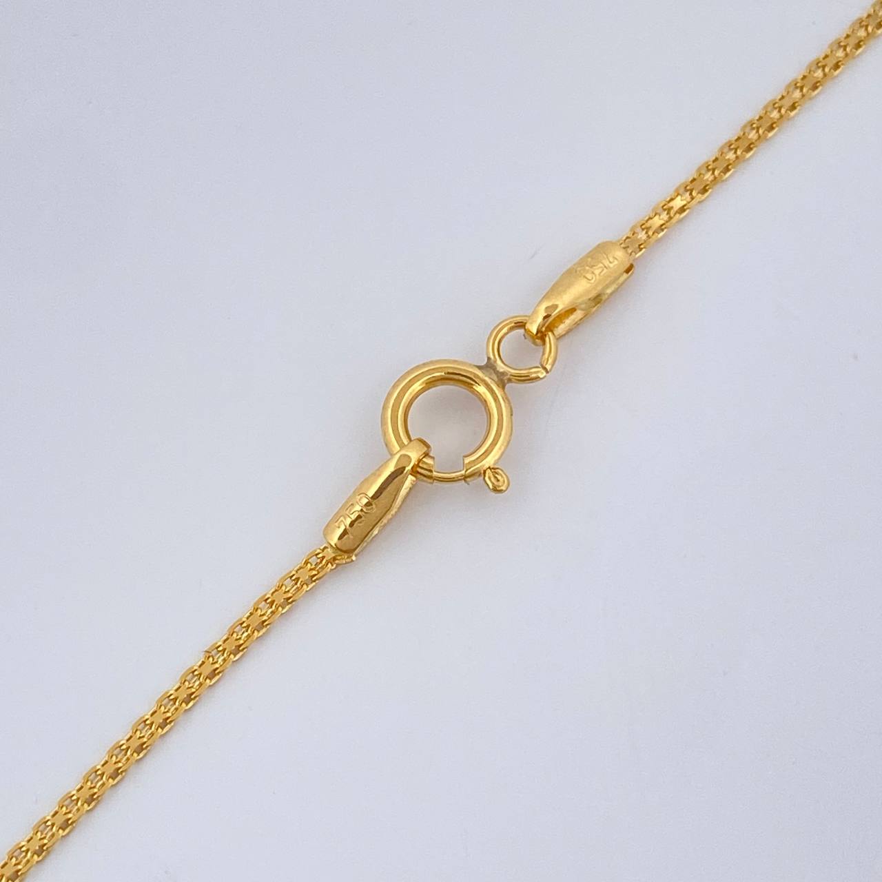 Cadena China 1.5gr / 17 3/4 in / Oro Amarillo +1 18K %