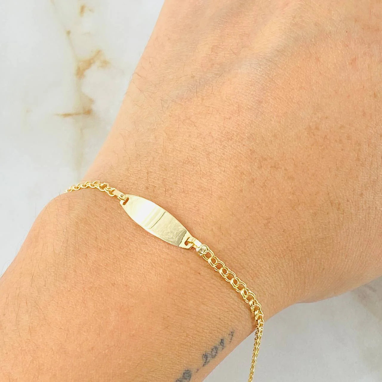 Bracelet Baby Classic Link Rectangular Oval 1.2 g / 2.3 mm Yellow Gold 18K