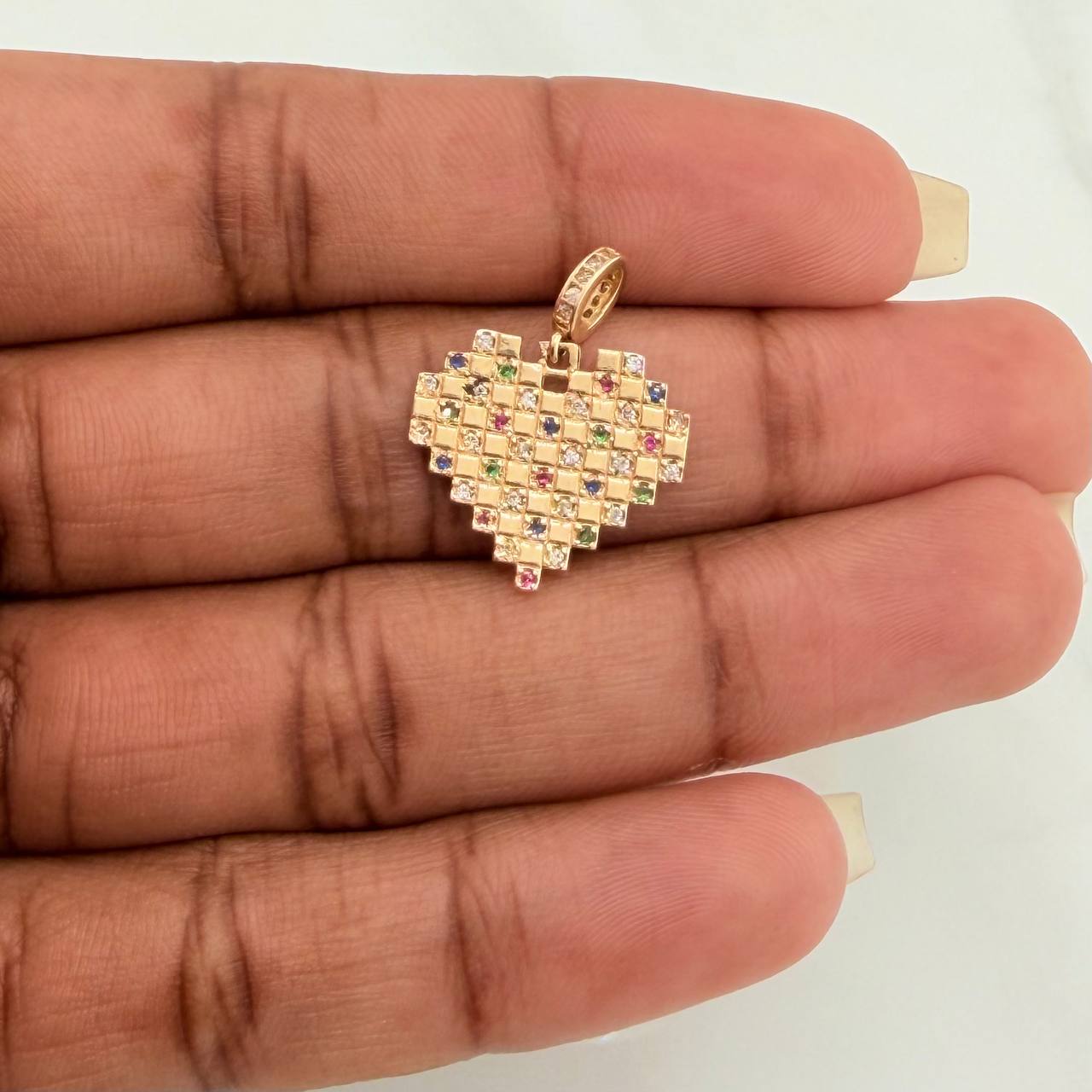 Dije Cuadricula Corazon 2.05gr / 3/4 in / Oro Amarillo 18K &
