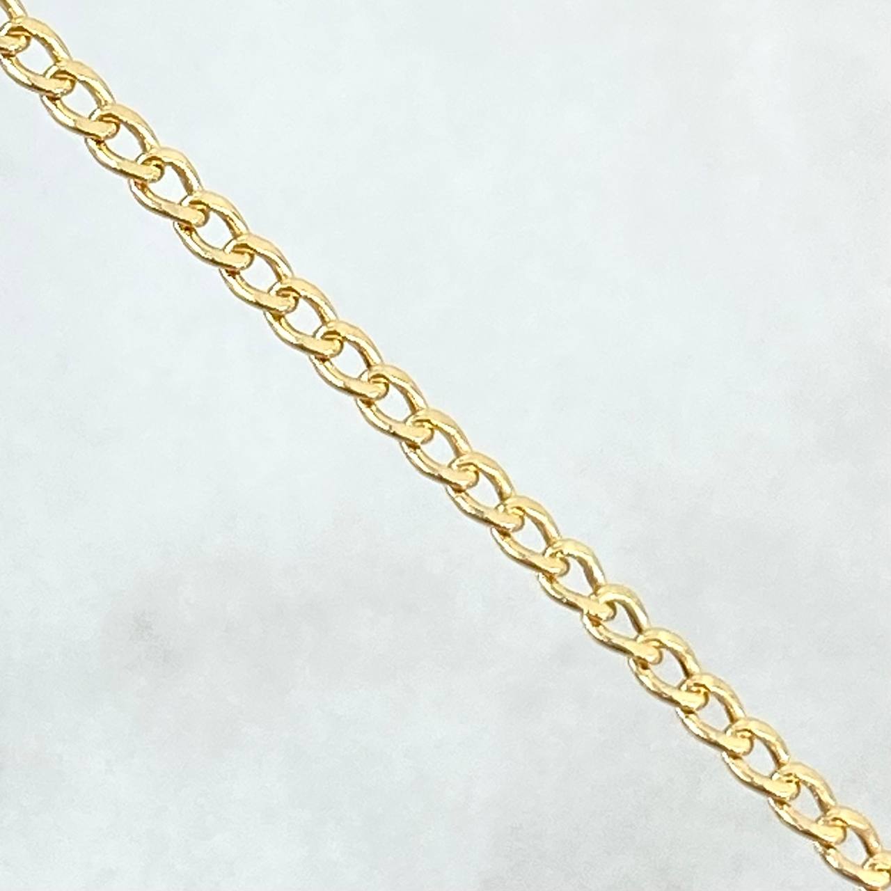 Tobillera Cubana 3.45gr / 9 3/4 in / 1.6mm Oro Amarillo +1 18K