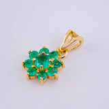 Pendant Snowy Flower 50pts Emeralds 2.35gr / 3/4 in / 18K Yellow Gold *