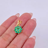 Pendant Snowy Flower 50pts Emeralds 2.35gr / 3/4 in / 18K Yellow Gold *