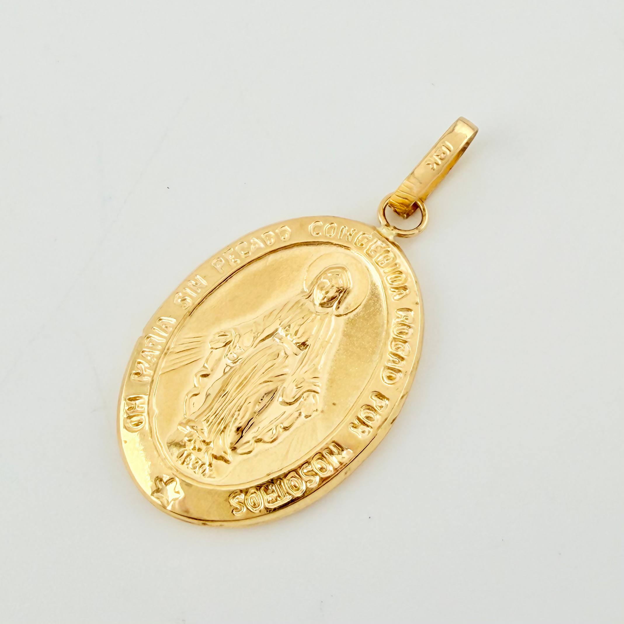Dije Virgen Milagrosa 3.55gr / 1 1/2 in / Oro Amarillo 18K ©