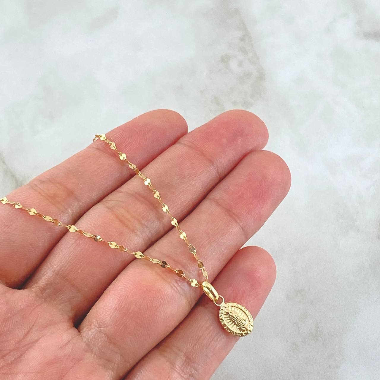 Chain Set and Pendant + Virgin Guadalupe 1.3gr / 19.7in / 18K Gold ©