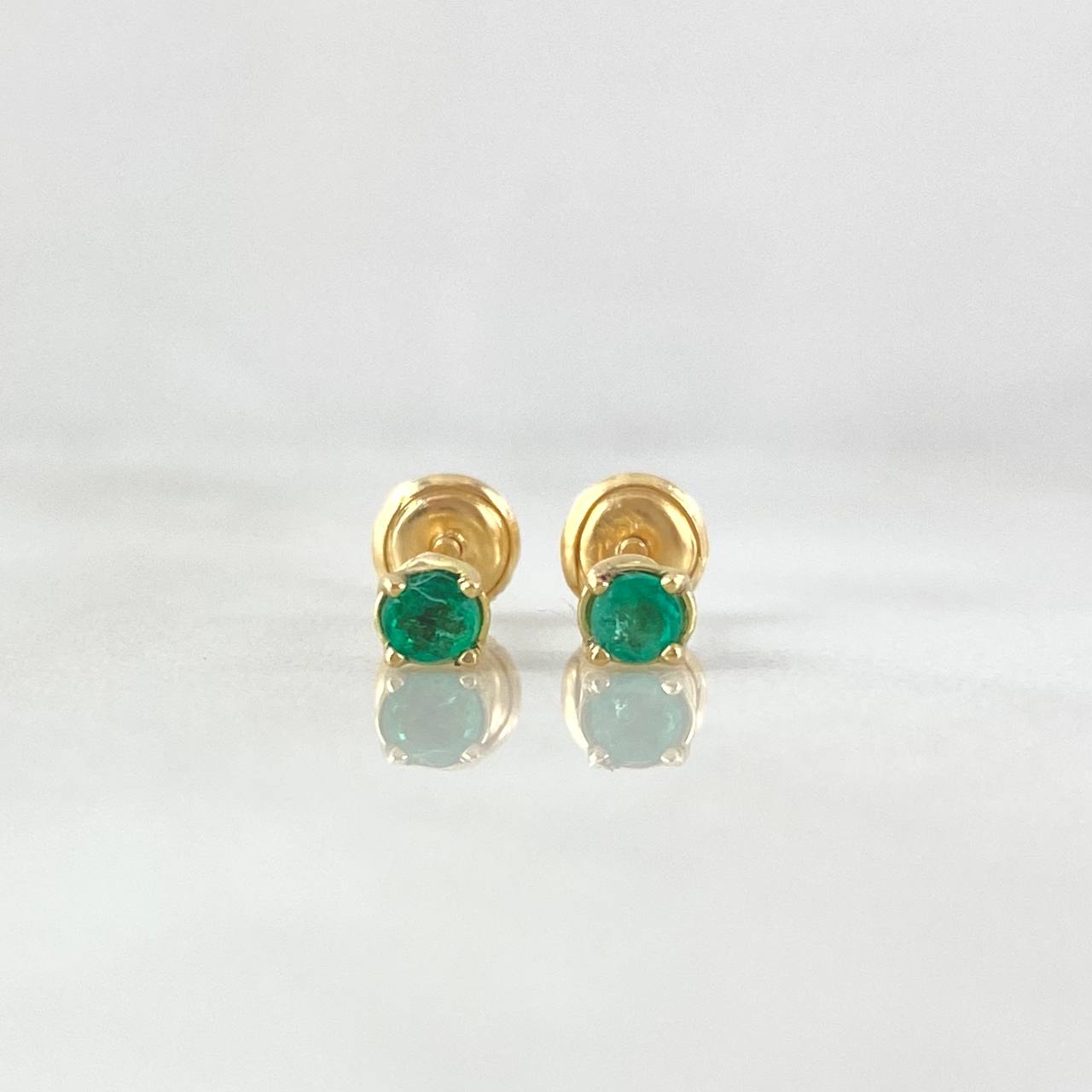 Topos Piedra 1gr / 3.1mm Esmeralda 50pts Oro Amarillo 18K (Joya) ©