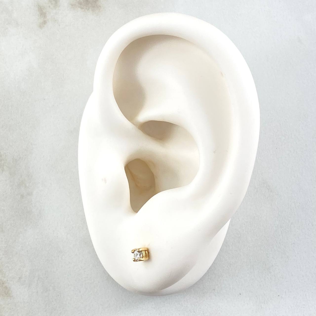 Stud Earrings Box 0.75gr / 2.7mm Diamonds 36pts Yellow Gold 18K (Jewel) *