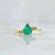 Anillo Solitario Corazon Interlineal 1.4gr / T6 3/4 / Esmeralda 35pts Circones Blancos Oro Amarillo 18K (Joya) ©