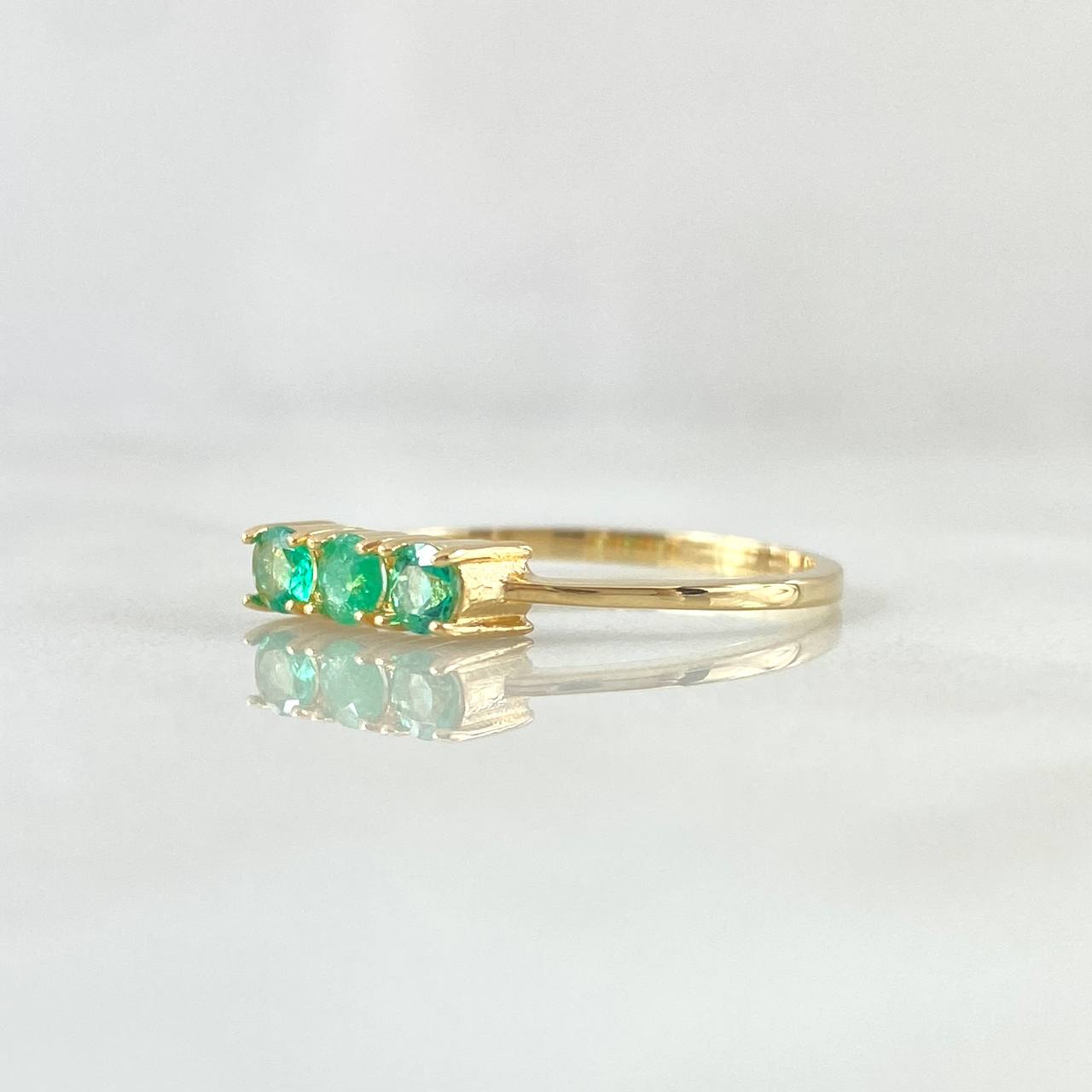 Trinity ring 1.85gr / T7 1/4 / Emeralds 33pts 18K Yellow Gold (Jewel) ©