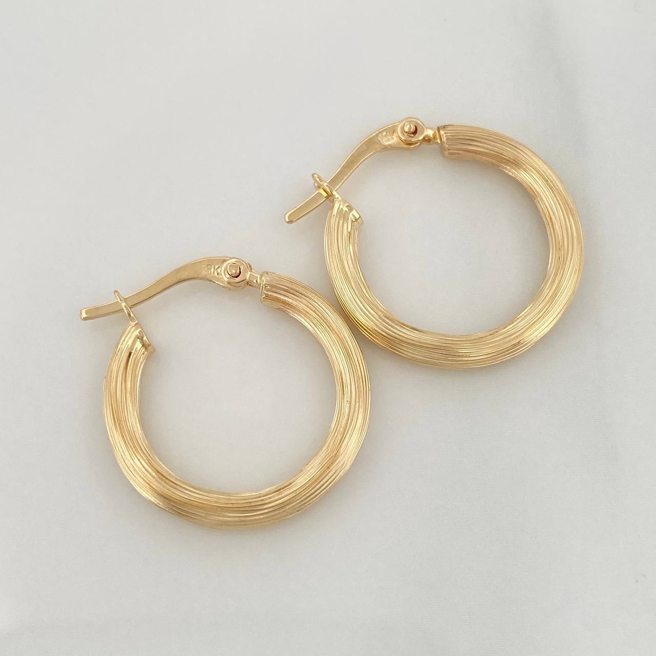 Hoop Earrings Sofi 1.65 g / 3/4 in Yellow Gold 18K