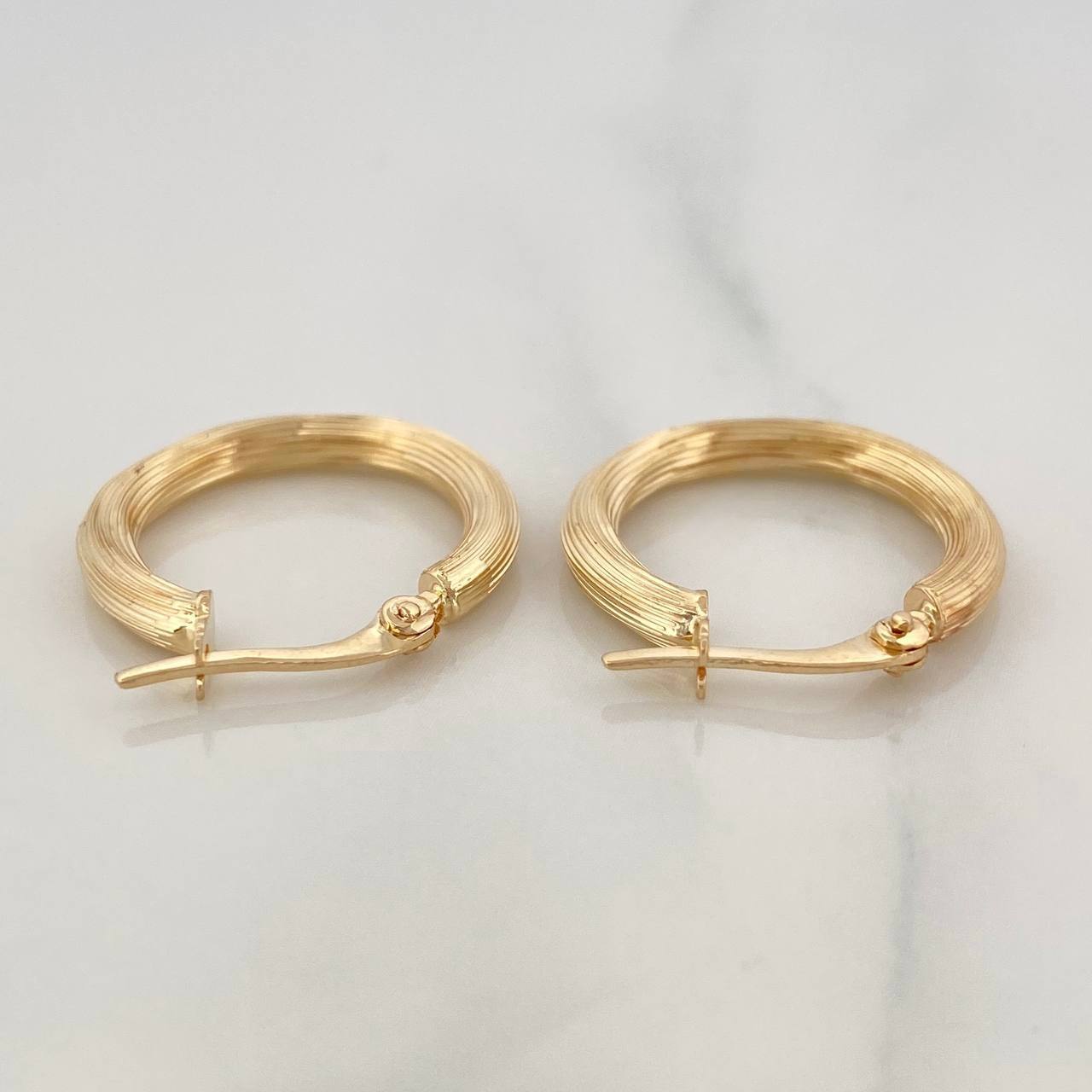 Hoop Earrings Sofi 1.65 g / 3/4 in Yellow Gold 18K