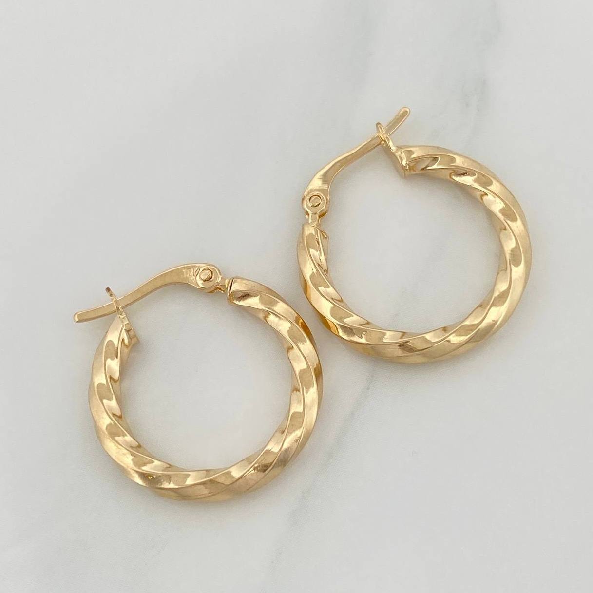 Candongas Derek 1.75 g / 3/4 in Oro Amarillo 18K