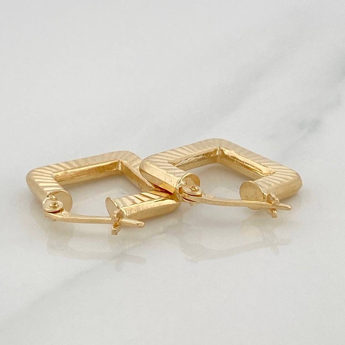 Candongas Rombo 2.2 g / 3/4 in Oro Amarillo 18K