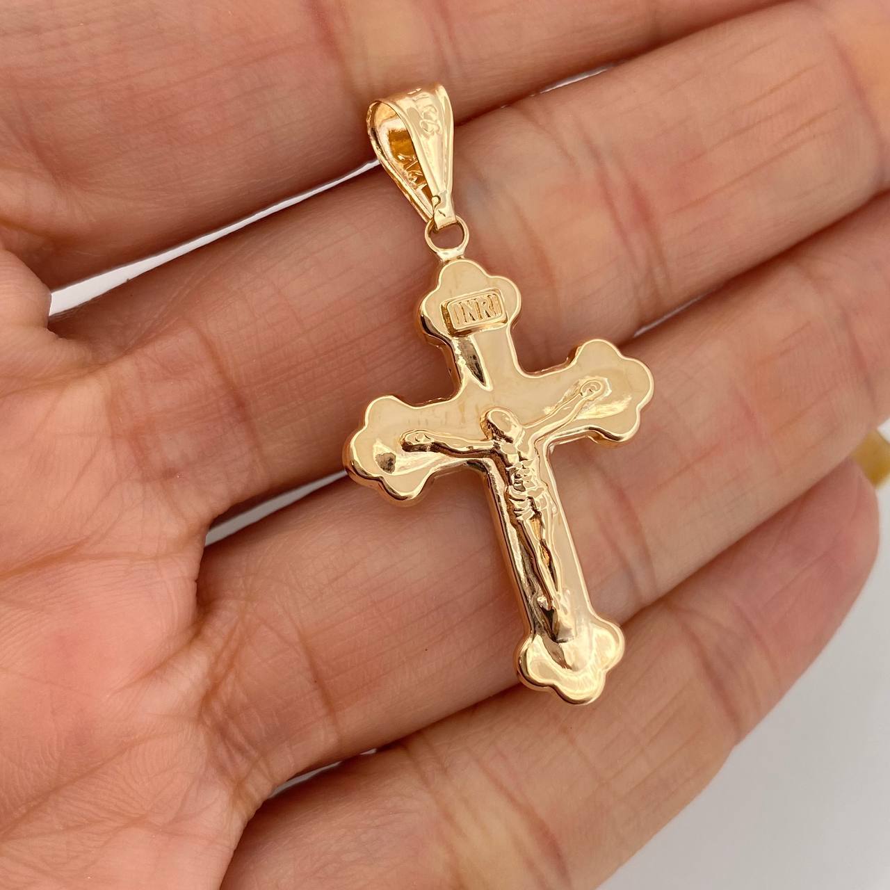 Pendant Cross Christ 1.9 g / 1 1/2 in Yellow Gold 18K