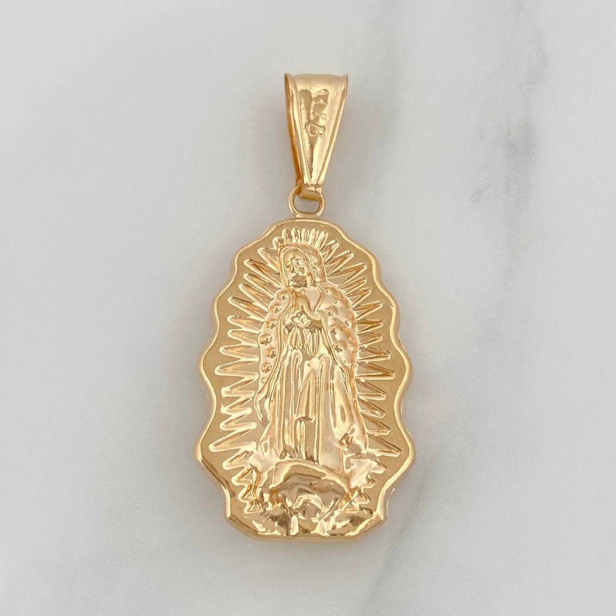 Pendant Silhouette Virgin of Guadalupe 2.15 g / 1 1/2 in Yellow Gold 18K