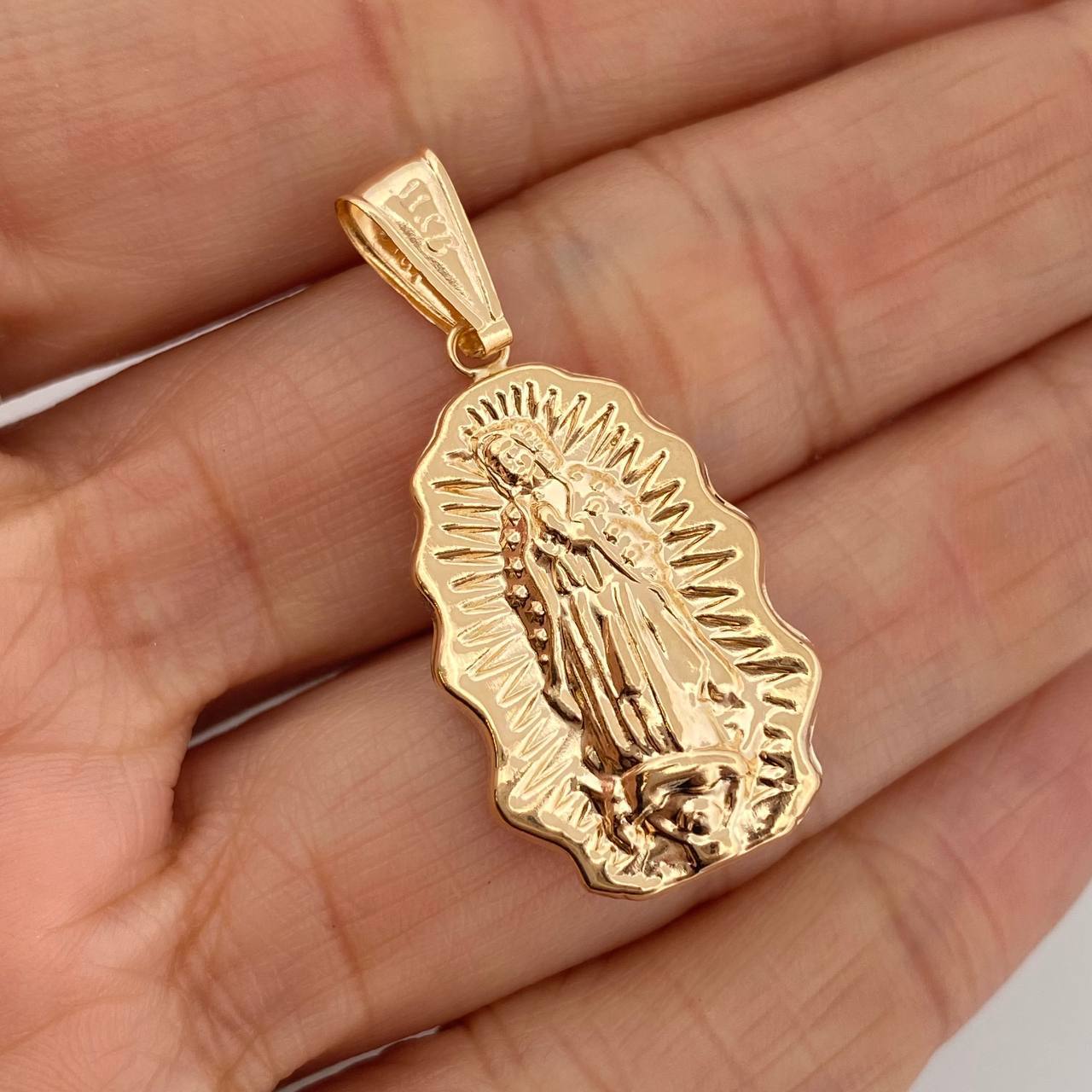 Pendant Silhouette Virgin of Guadalupe 2.15 g / 1 1/2 in Yellow Gold 18K