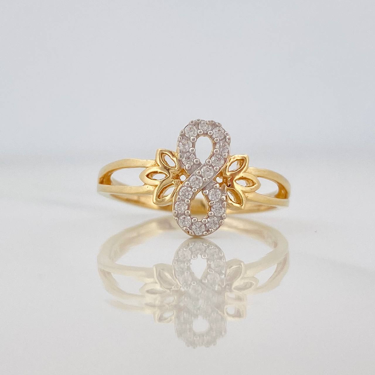 Infinity Ring 2.4g / T7 Two-Tone Yellow White Gold 18K