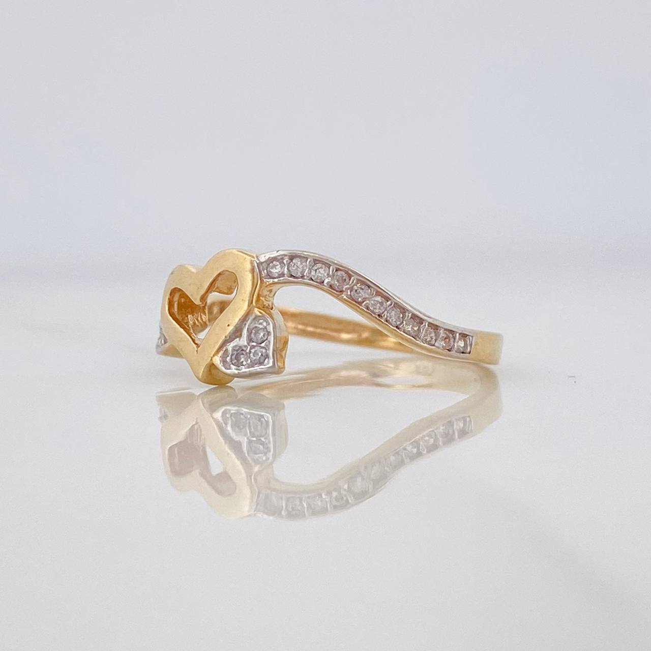Heart Ring 2.35g / Size 5 3/4 Two-Tone Yellow White Gold 18K