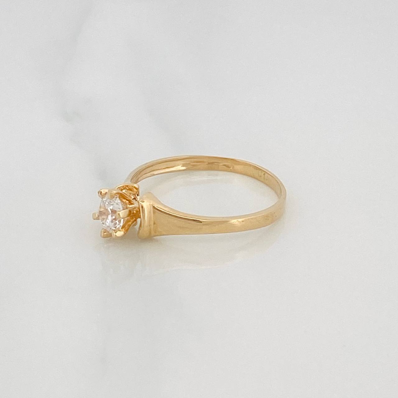 Solitaire Ring 2.05g / Size 7 3/4 Yellow Gold 18K